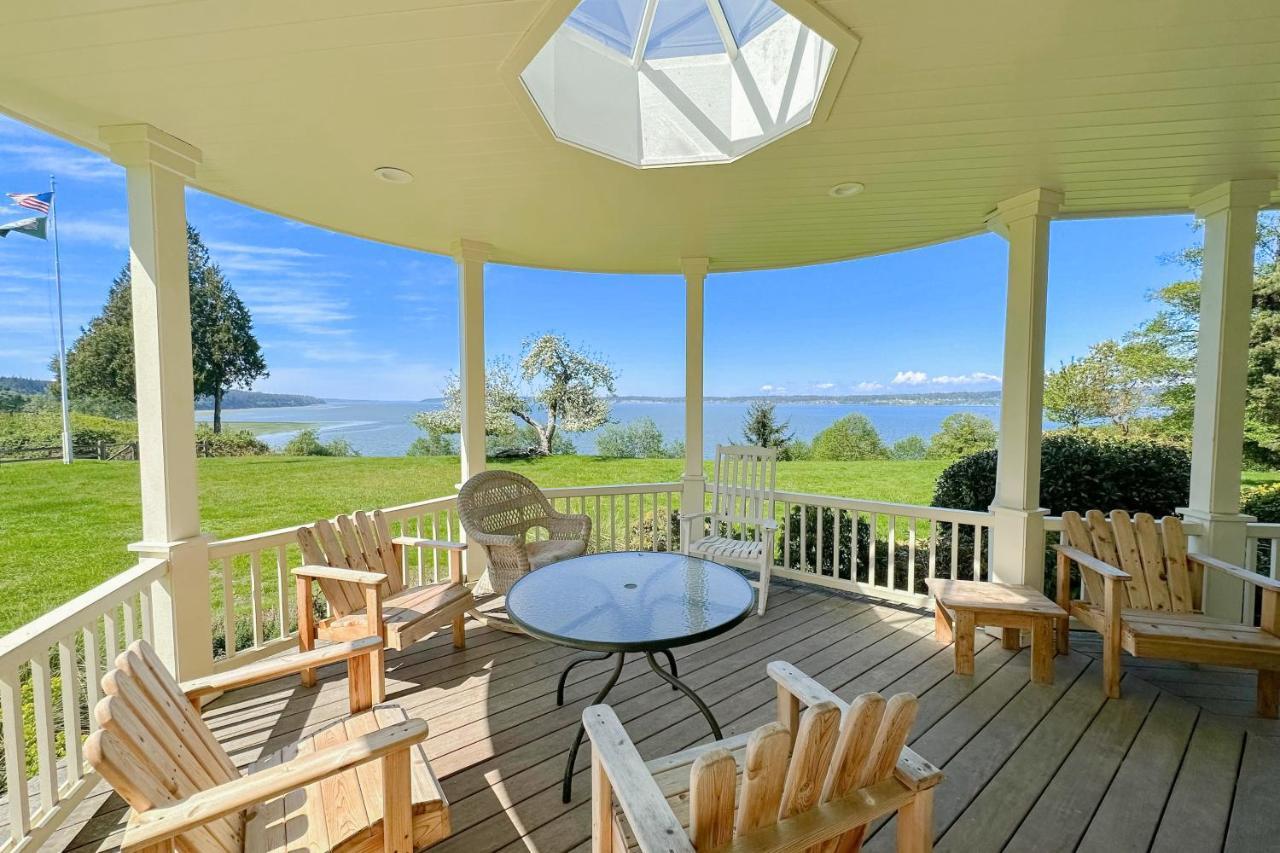 Marty'S Place Langley Εξωτερικό φωτογραφία