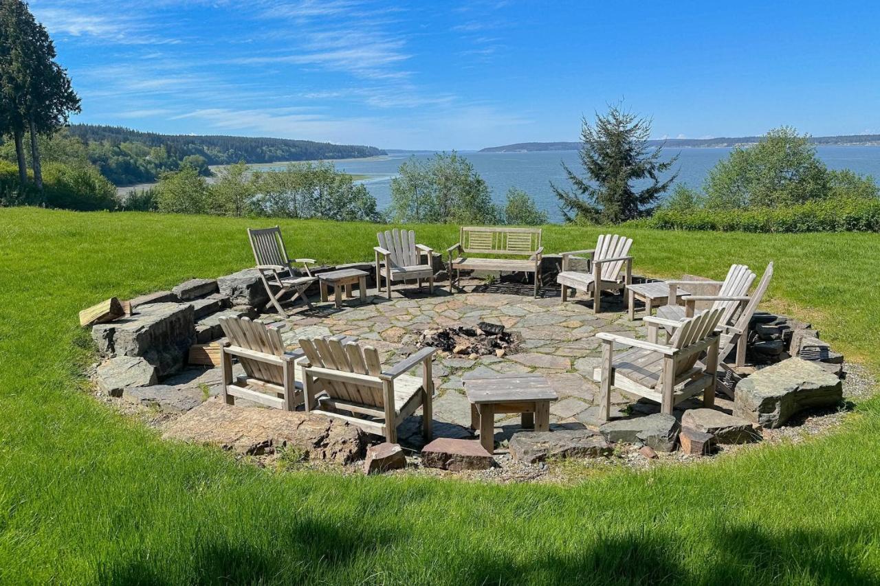 Marty'S Place Langley Εξωτερικό φωτογραφία