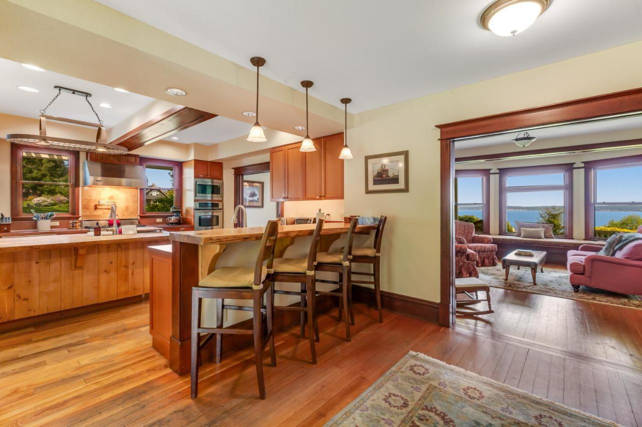 Marty'S Place Langley Εξωτερικό φωτογραφία