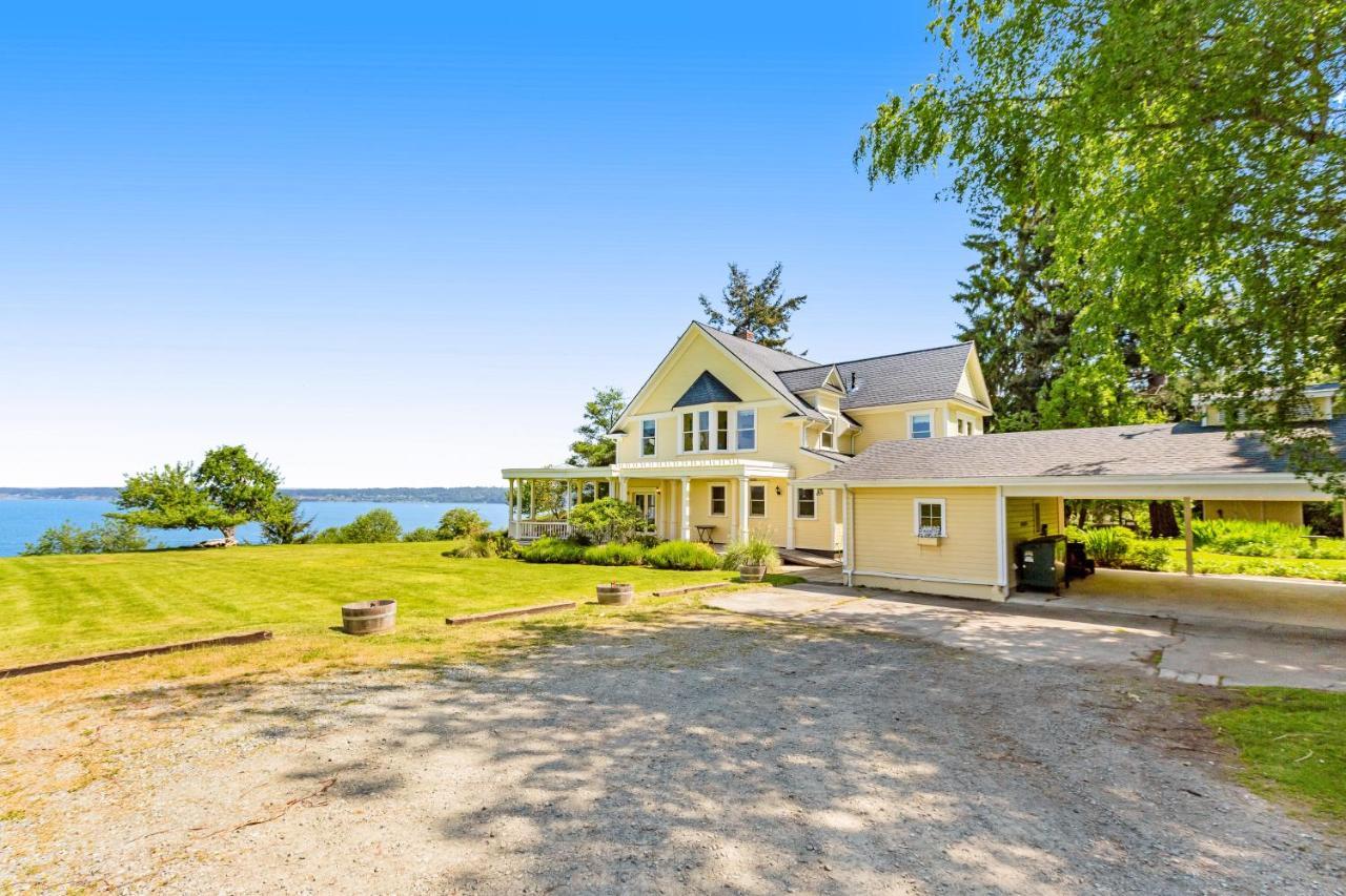 Marty'S Place Langley Εξωτερικό φωτογραφία